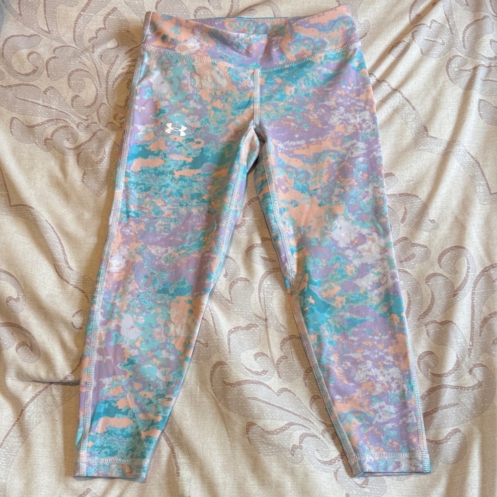 Under Armour Kids' Pastel Patterned Capri leggings size youth small